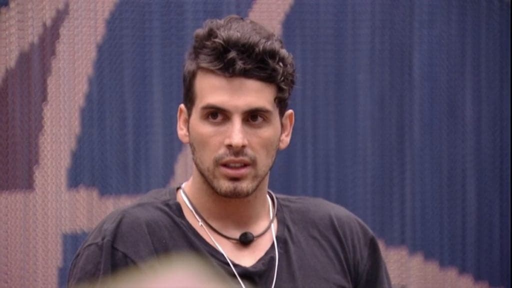 BBB19: Maycon volta a desabafar sobre Isabella e envolve Carol Peixinho