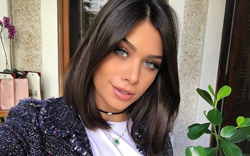 Flávia Pavanelli é surpreendida por presente luxuoso de admirador secreto; confira