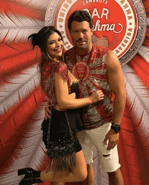 Amanda Françozo e o marido curtem carnaval (Foto: Reprodução Instagram)