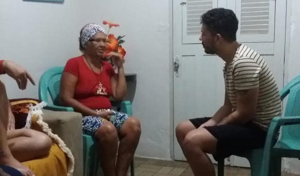 Carlinhos Maia e mãe biológica tiveram um reencontro repleto de emoção (Foto: Reprodução) Carlinhos Maia e mãe biológica tiveram um reencontro repleto de emoção (Foto: Reprodução)