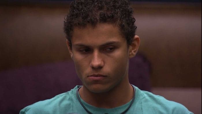 BBB19: Danrley fica mexido com o jogo e desabafa: 'Não é querendo fugir, mas não tem'