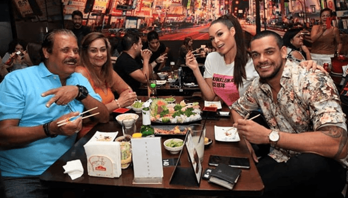 Sem oficializar namoro, Fernanda Lacerda já é considerada como "nora" por Carlinhos Aguiar