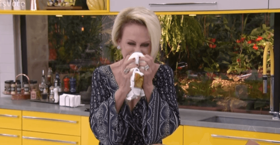 Ana Maria Braga teve um ataque de riso com o colega na Globo (Foto: Reprodução) Ana Maria Braga teve um ataque de riso com o colega na Globo (Foto: Reprodução)