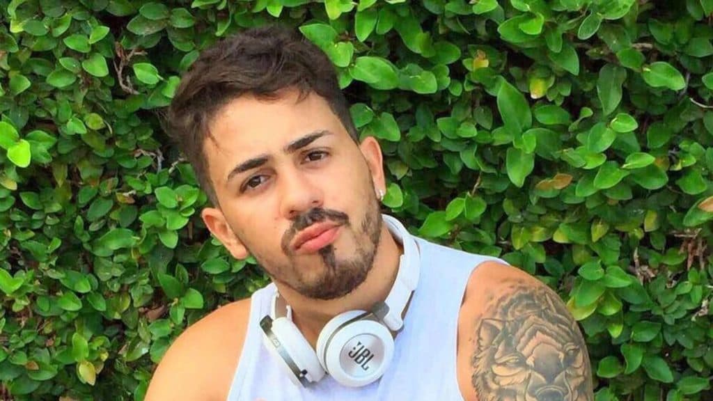 Após drama familiar por dinheiro, Carlinhos Maia reencontra a mãe biológica, expõe tudo e toma atitude