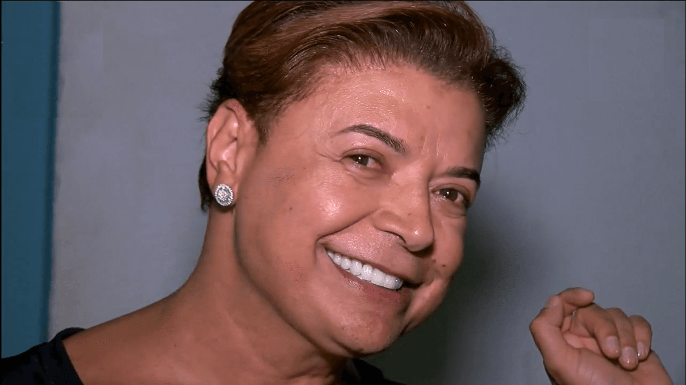 O promoter David Brazil causou polêmica ao reproduzir cena sexy ao lado de famoso cantor e levou web à loucura (Foto: Divulgação) O promoter David Brazil causou polêmica ao reproduzir cena sexy ao lado de famoso cantor e levou web à loucura (Foto: Divulgação)