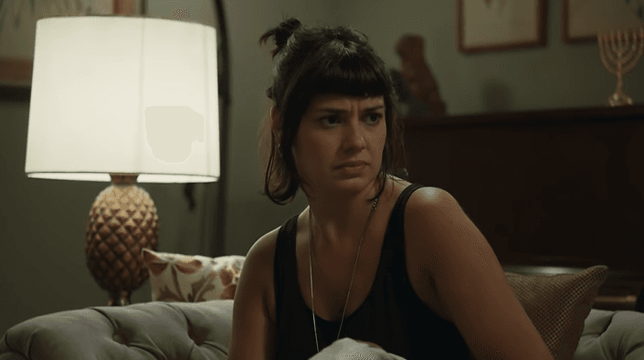 Sara em Órfãos da Terra. (Foto: Reprodução) Sara em Órfãos da Terra. (Foto: Reprodução)