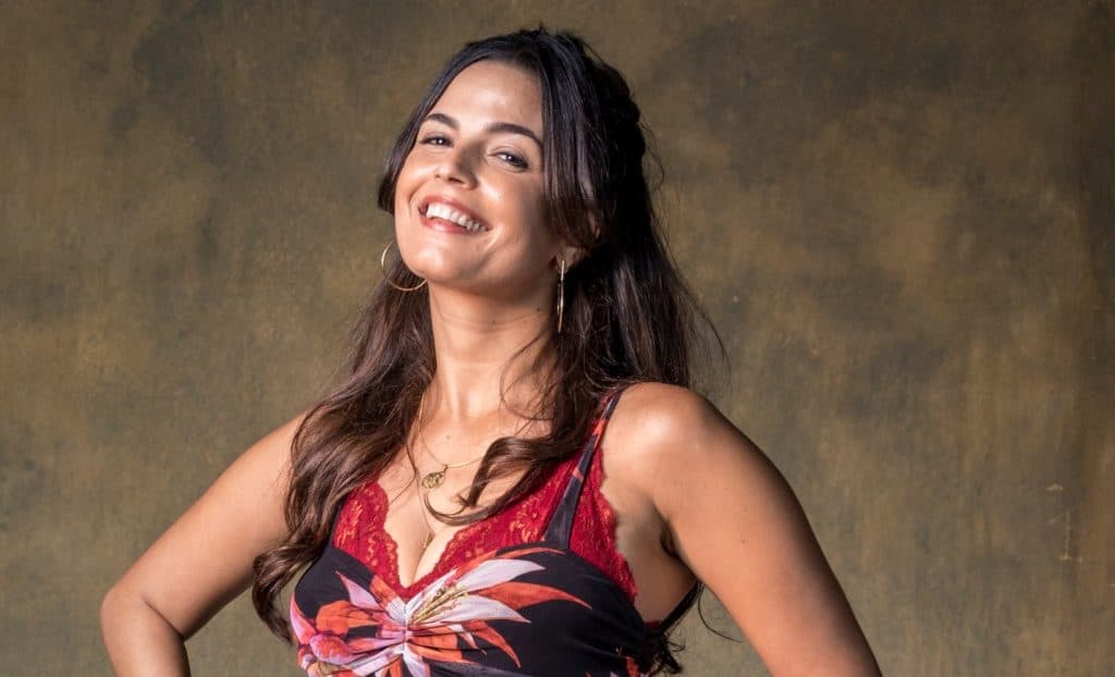 Em Órfãos da Terra, Emanuelle Araújo conta detalhes de intrigante personagem, define Samantha e faz revelação sobre a Globo e Netflix