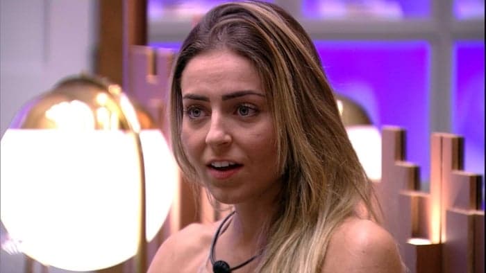 Na final do BBB19, Paula relembra premonição da avó: "Você vai ficar milionária"