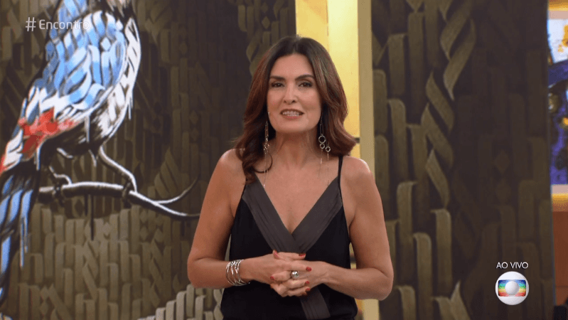 Fátima Bernardes fica perplexa com a história de uma mulher e tem a melhor reação