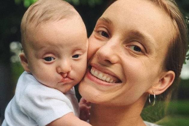 Isabel Hickmann e o pequeno Francisco, de apenas cinco meses de vida (Foto: Divulgação) Isabel Hickmann e o pequeno Francisco, de apenas cinco meses de vida (Foto: Divulgação)