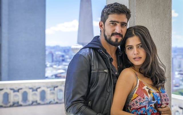 Órfãos da Terra: Jamil não acata ordem de Aziz e vive amor com Laila