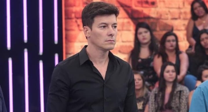 Rodrigo Faro expõe vida íntima após anos de casado e revela: "Sempre fui pão-duro mesmo"