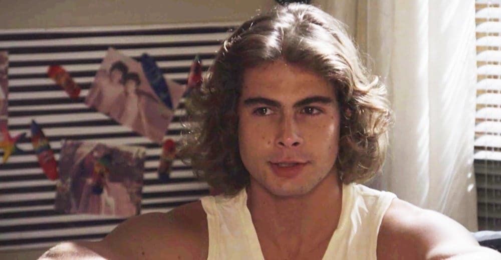 João (Rafael Vitti) é o protagonista da novela das sete Verão 90 da Globo João (Rafael Vitti) é o protagonista da novela das sete Verão 90 da Globo