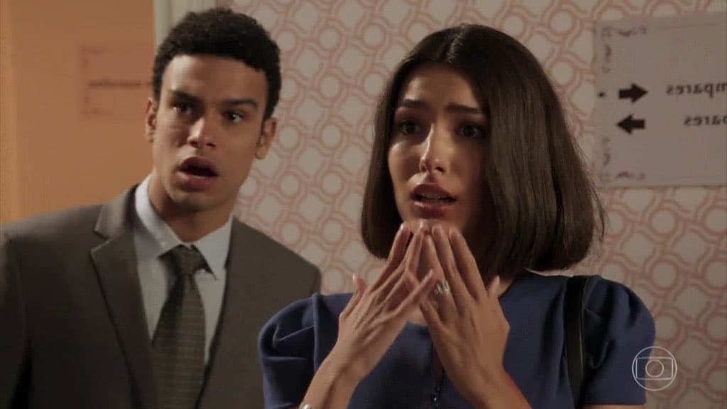 Larissa (Marina Moschen) e Diego (Sergio Malheiros) em Verão 90 Larissa (Marina Moschen) e Diego (Sergio Malheiros) em Verão 90