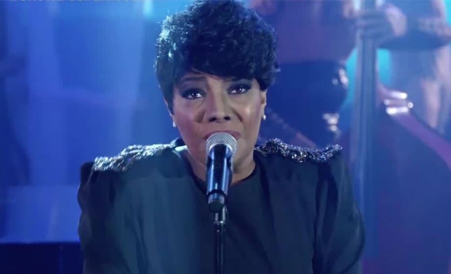 Anita Baker homenageada por Ludmilla no Domingão do Faustão fala sobre performance da cantora e surpreende com resposta Foto: Reprodução Anita Baker homenageada por Ludmilla no Domingão do Faustão fala sobre performance da cantora e surpreende com resposta Foto: Reprodução