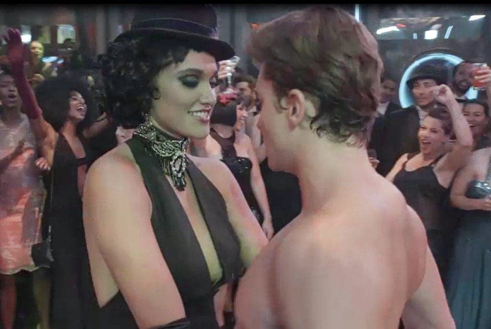 Patrick (Klebber Toledo) e Gisela (Débora Nascimento) em Verão 90 Patrick (Klebber Toledo) e Gisela (Débora Nascimento) em Verão 90