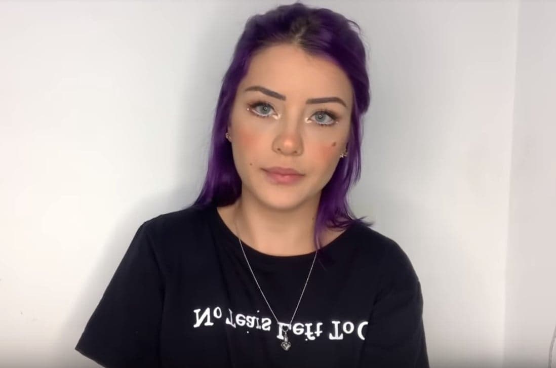 A youtuber Vitoria Castro acusou um ex-BBB de estupro (Foto: Reprodução/YouTube) A youtuber Vitoria Castro acusou um ex-BBB de estupro (Foto: Reprodução/YouTube)