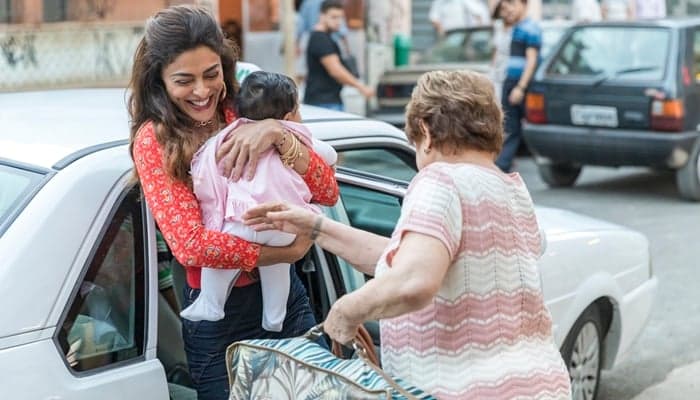 A Dona do Pedaço esconde segredo e pode ter troca de bebê de Maria da Paz após o parto