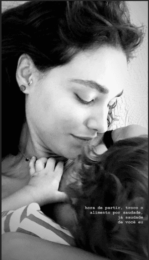 A atriz da Globo e ex-mulher de José Loreto, Débora Nascimento postou uma foto com a sua filha Bella nesta sexta-feita A atriz da Globo e ex-mulher de José Loreto, Débora Nascimento postou uma foto com a sua filha Bella nesta sexta-feita