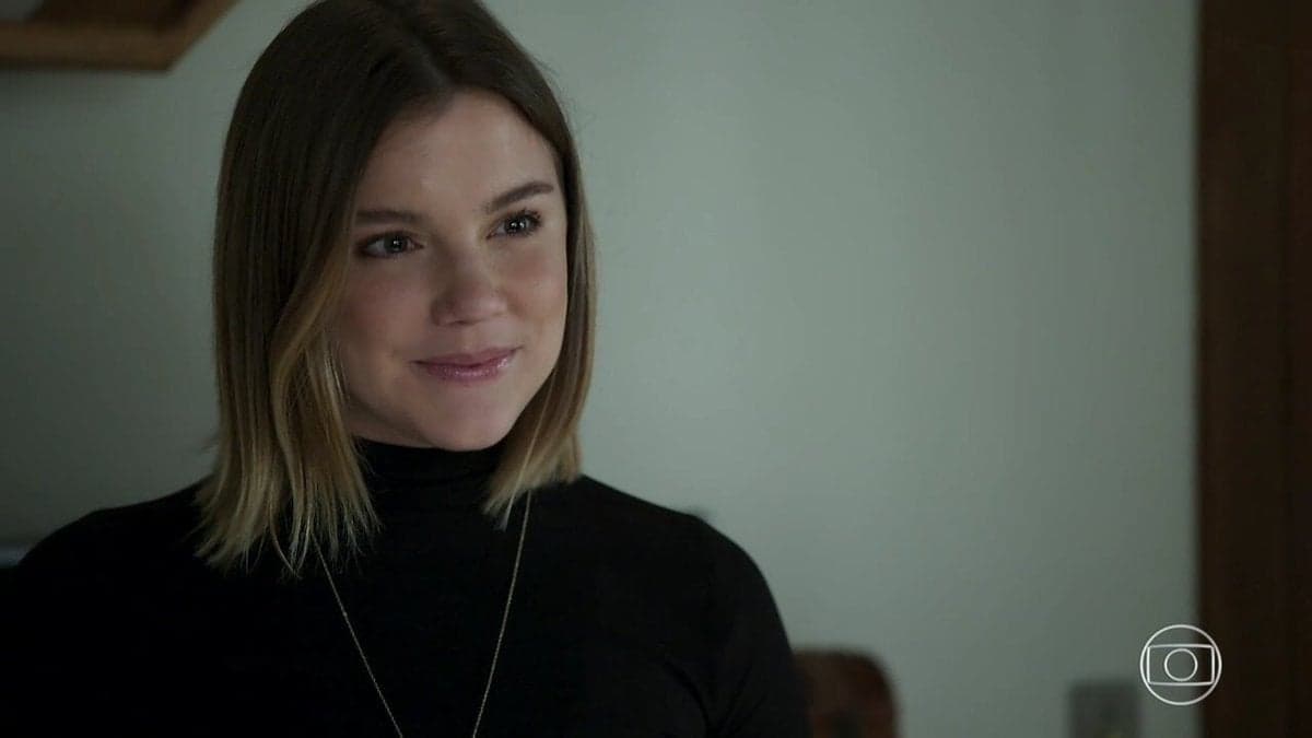 Dalila (Alice Wegmann) é a vilã de Órfãos da Terra trama das seis da Globo (Foto: Reprodução/Globo) Dalila (Alice Wegmann) é a vilã de Órfãos da Terra trama das seis da Globo (Foto: Reprodução/Globo)