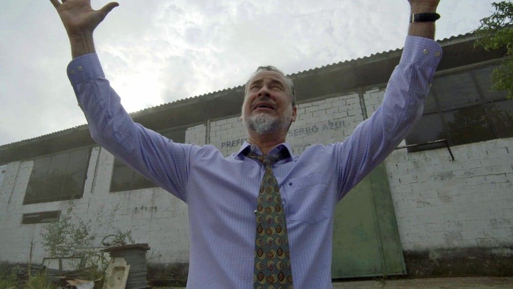 O Sétimo Guardião: Eurico tem todo o dinheiro roubado e se desespera
