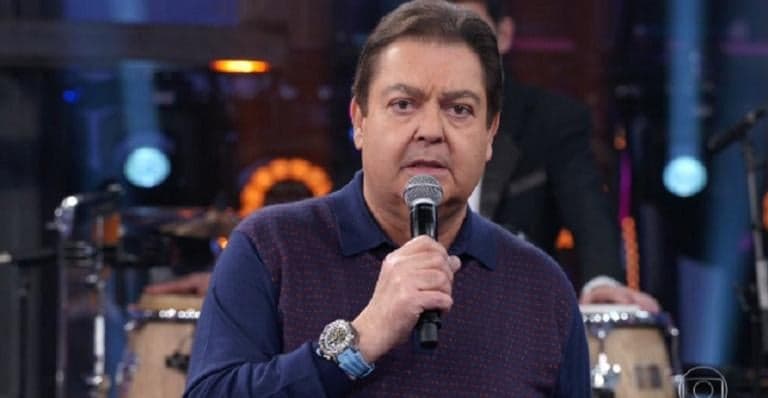Faustão reconhece erro com Gabriel Diniz ao vivo e pede desculpa aos fãs do cantor