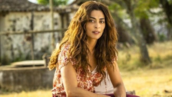 Rivais? Juliana Paes revolta jornalistas por atraso, usa look surreal e "desbanca" Paolla Oliveira Foto: Reprodução Rivais? Juliana Paes revolta jornalistas por atraso, usa look surreal e "desbanca" Paolla Oliveira Foto: Reprodução