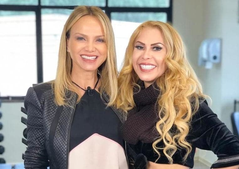 Joelma, após abandonar o pai em estado grave na UTI, cantora toma rasteira de apresentadora do SBT, Eliana e vai aos prantos Joelma, após abandonar o pai em estado grave na UTI, cantora toma rasteira de apresentadora do SBT, Eliana e vai aos prantos