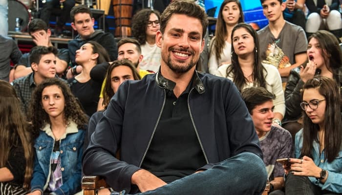 Cauã Reymond deu o que falar por conta de foto dentro da piscina de gelo (Foto: Globo/Fábio Rocha) Cauã Reymond deu o que falar por conta de foto dentro da piscina de gelo (Foto: Globo/Fábio Rocha)