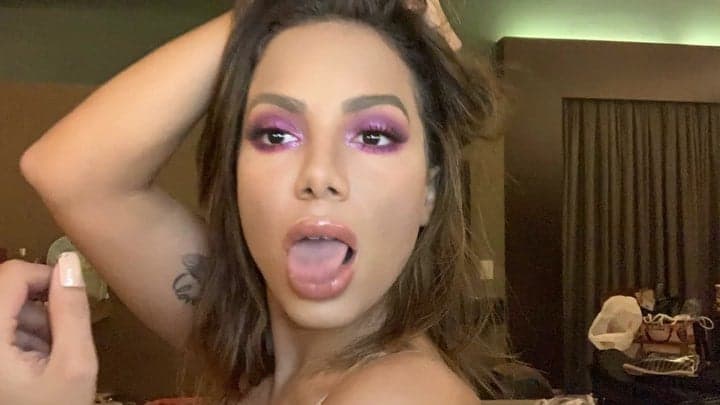 Anitta é acusada de estrelismo no Festival Villa Mix, show não é transmitido ao público e cantora expõe toda a verdade