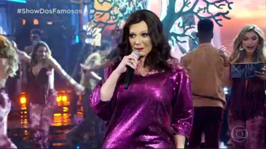 Solange Almeida caracterizada como Fafá de Belém no Show dos Famosos (Foto: Reprodução) Solange Almeida caracterizada como Fafá de Belém no Show dos Famosos (Foto: Reprodução)