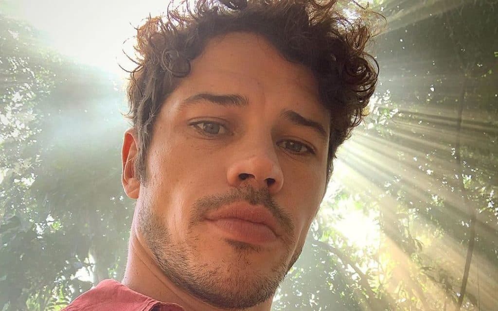 José Loreto supera Debora Nascimento, encontra novo amor e recebe proposta irrecusável de emprego