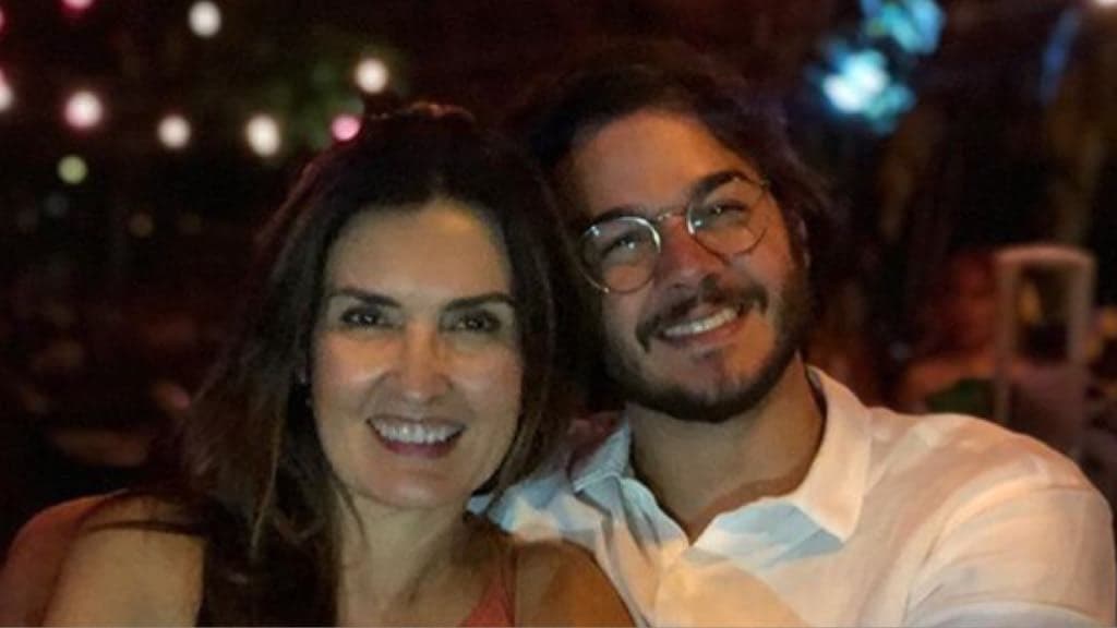 A apresentadora do Encontro da Globo, Fátima Bernardes e ex-mulher de William Bonner, com seu namorado Túlio Gadelha (Imagem/ Instagram) A apresentadora do Encontro da Globo, Fátima Bernardes e ex-mulher de William Bonner, com seu namorado Túlio Gadelha (Imagem/ Instagram)