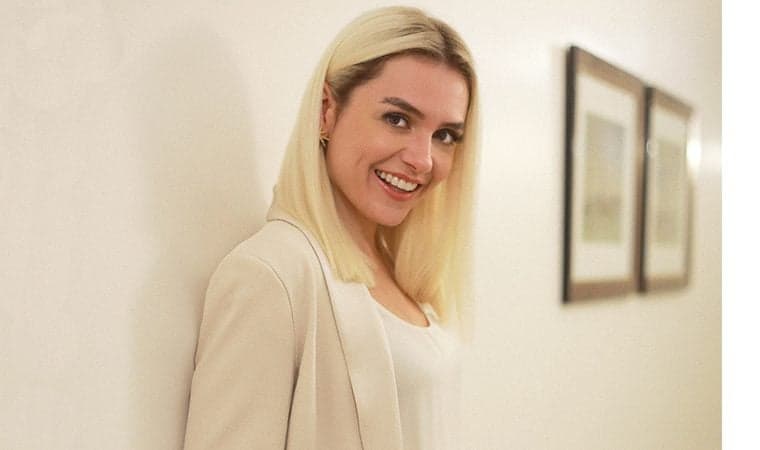 A atriz Monica Iozzi falou sobre sua personagem em A Dona do Pedaço (Foto: Reprodução) A atriz Monica Iozzi falou sobre sua personagem em A Dona do Pedaço (Foto: Reprodução)