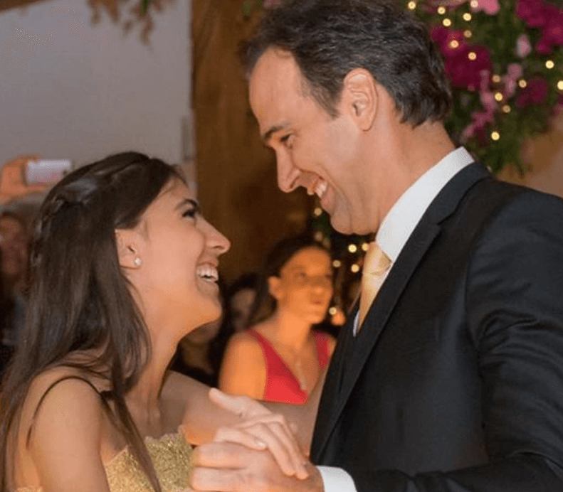 Tadeu Schmidt surpreende filha com festão de aniversário, mas detalhe choca todos os presentes