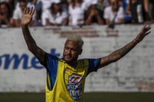 De visual novo, Neymar revelou seu estado de saúde (Foto: Reprodução) De visual novo, Neymar revelou seu estado de saúde (Foto: Reprodução)
