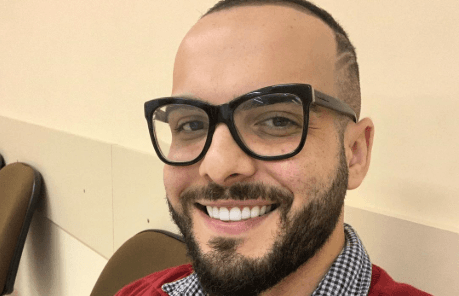 Mahmoud Baydoun deu dicas de sexo absurdas e engraçadas aos seus seguidores das redes sociais (Foto: Reprodução/Instagram) Mahmoud Baydoun deu dicas de sexo absurdas e engraçadas aos seus seguidores das redes sociais (Foto: Reprodução/Instagram)