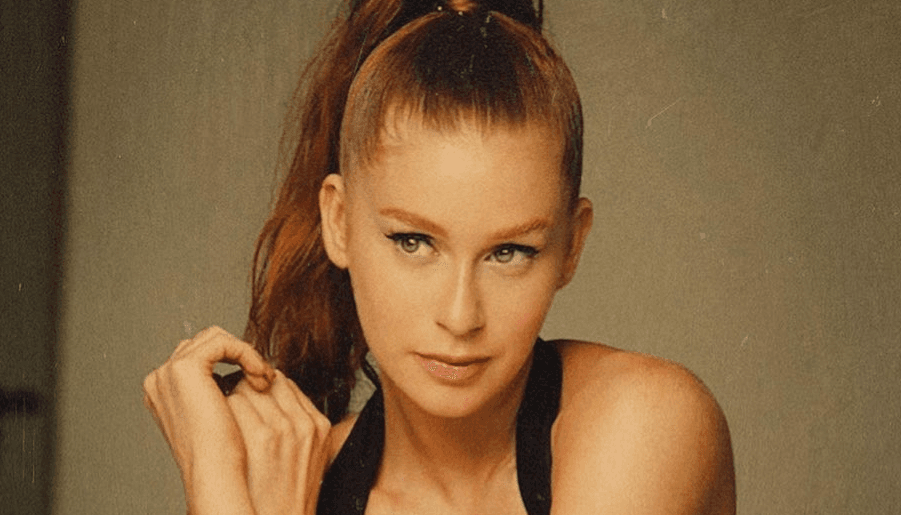 Marina Ruy Barbosa deixa fãs impactados com imagem íntima e fica surpresa com resposta: "longo ou curto"
