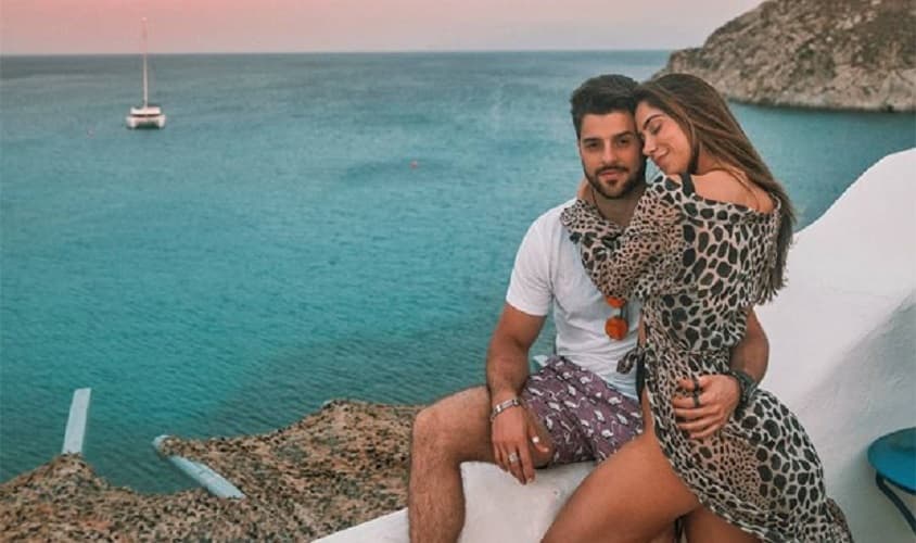 Romana Novais encanta com foto após nascimento de Ravi, filho da médica com DJ Alok