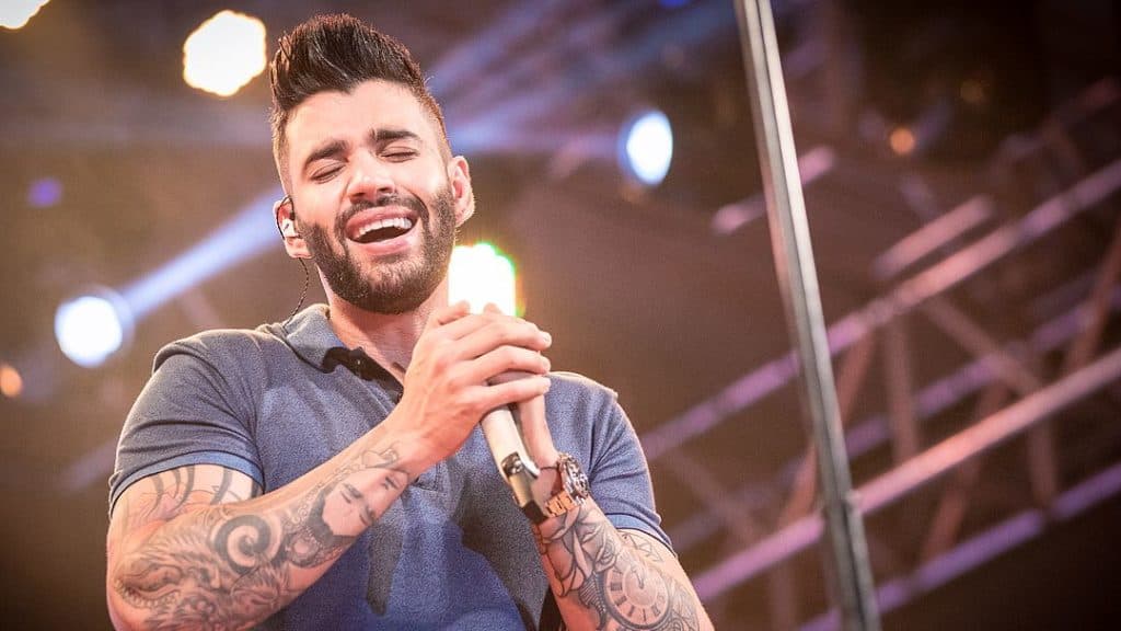 Gusttavo Lima se comove com criança humilhada e toma atitude nobre