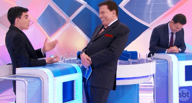 Silvio Santos 'entrega' Dudu Camargo e pega todos de surpresa: "Disseram que você gosta mais de pinto"