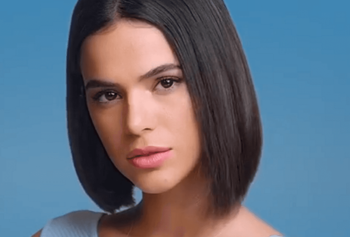 Bruna Marquezine participa do tradicional Festival de Cinema de Gramado, para divulgar seu filme "Vou Nadar até Você" (Imagem: Instagram) Bruna Marquezine participa do tradicional Festival de Cinema de Gramado, para divulgar seu filme "Vou Nadar até Você" (Imagem: Instagram)