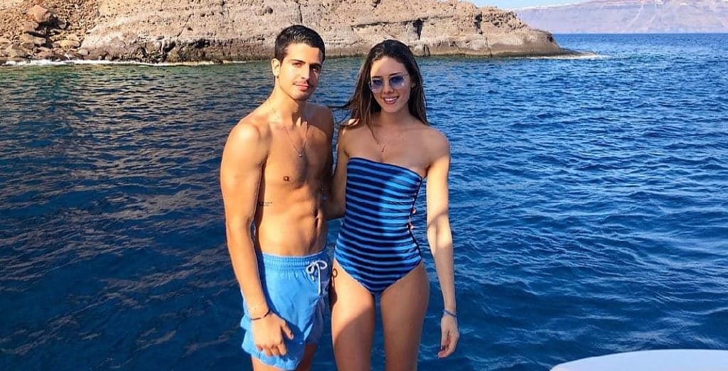 Enzo Celulari, filho de Claudia Raia, ostenta férias e "tanquinho" na Europa em iate de mais de R$300 Milhões
