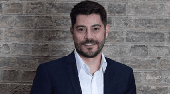 Evaristo Costa debocha da Globo e revela real motivo por ter escolhido a CNN: "Maior e mais importante"
