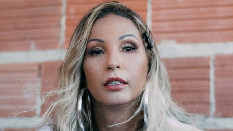 Valesca Popozuda chega ao limite, fala pela primeira vez sobre crise financeira e entrega grave doença