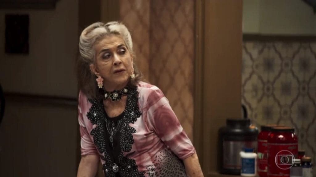 A Dona do Pedaço: Cornélia fica milionária e compra mansão de Maria da Paz