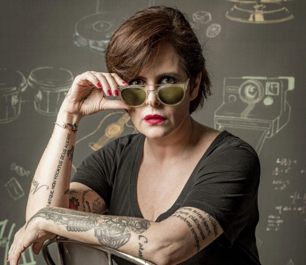 http://tvfoco.uai.com.br/wp-content/uploads/2015/05/Daniela-Mercury.jpg