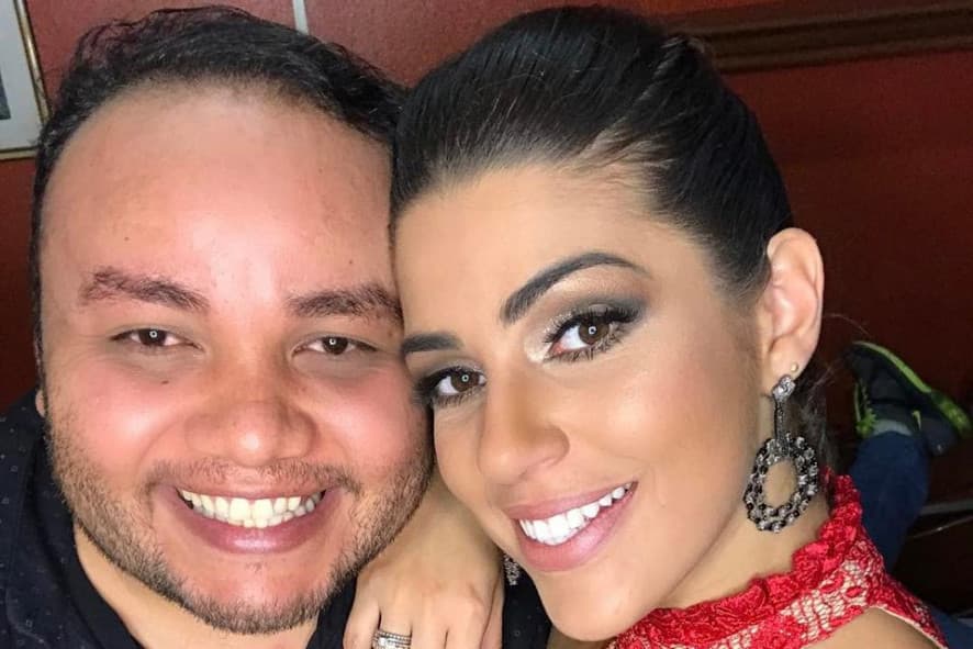 Vivian Amorim, do BBB17, é exposta por ex-maquiador que entrega agressão de namorado: "Virou as costas"