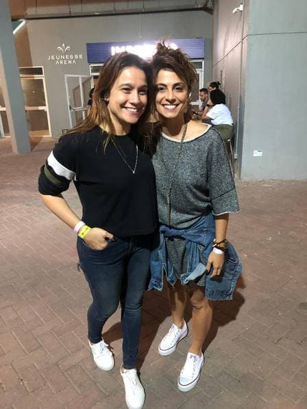Fernanda Gentil e Priscila Montadon foram ao show de Sandy e Júnior (Foto: Extra) Fernanda Gentil e Priscila Montadon foram ao show de Sandy e Júnior (Foto: Extra)