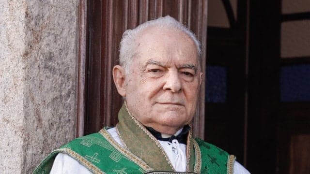 Padre Venâncio (Othon Bastos) em Éramos Seis da Globo (Foto: Divulgação) Padre Venâncio (Othon Bastos) em Éramos Seis da Globo (Foto: Divulgação)